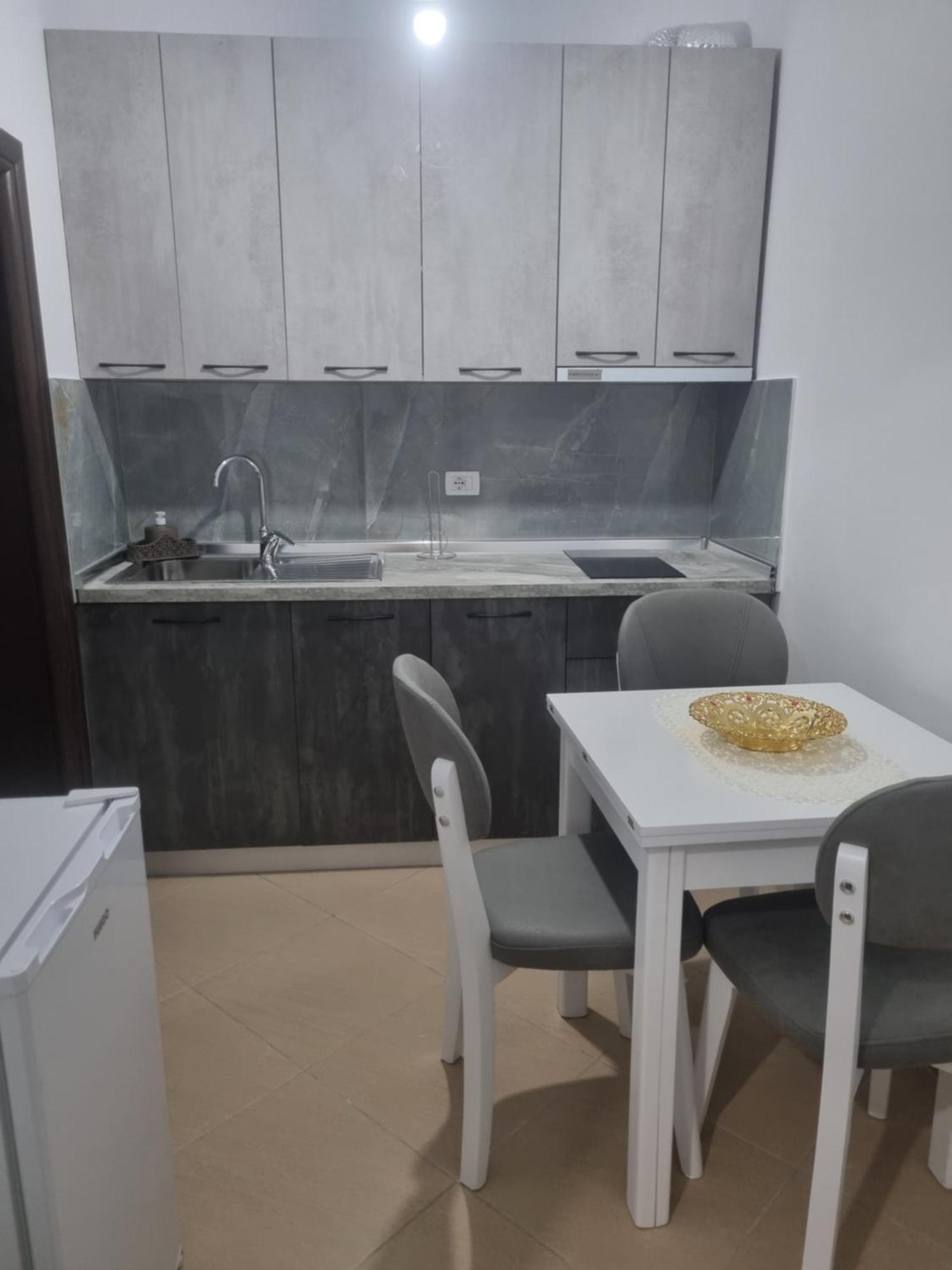 Vila Megi-Rent Room Vlorë Exteriér fotografie