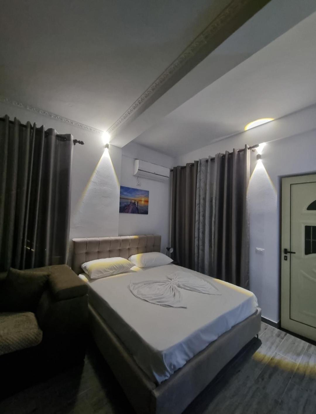 Vila Megi-Rent Room Vlorë Exteriér fotografie