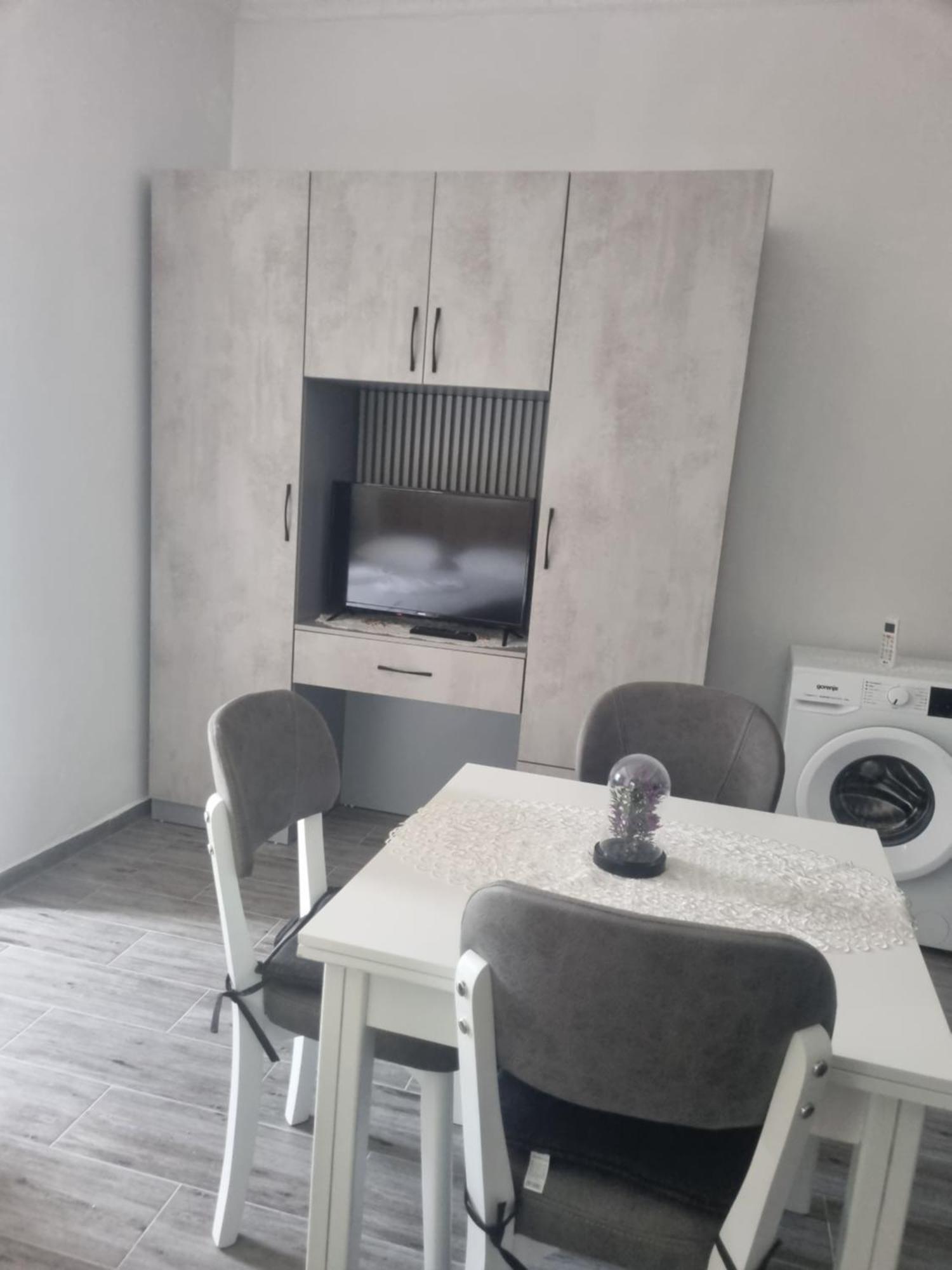 Vila Megi-Rent Room Vlorë Exteriér fotografie